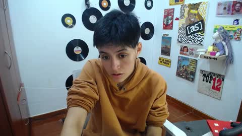 Snapshot of naty_lux19 chatting on 03-04-25, 12:18 Fernanda online show from 03-04-25, 12:18