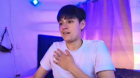 Snapshot of naty_lux19 chatting on 09-17-25, 05:53 Fernanda online show from 09-17-25, 05:53