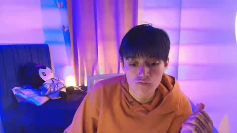 Snapshot of naty_lux19 chatting on 09-19-25, 07:10 Fernanda online show from 09-19-25, 07:10