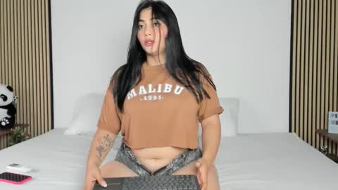 naty_model25 online show from 10-22-25, 10:20