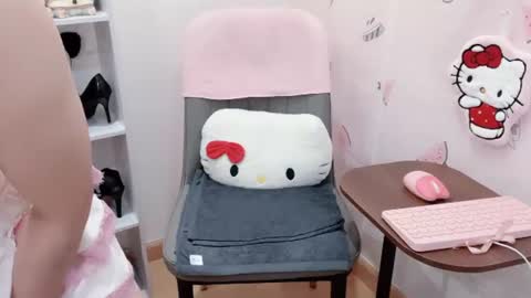 Kiki online show from 07-05-26, 04:19