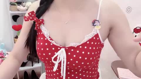 Kiki online show from 07-18-26, 02:27
