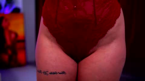 Naty online show from 11-25-25, 10:37