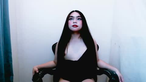 naughtcummer_yllana online show from 05-01-26, 01:21