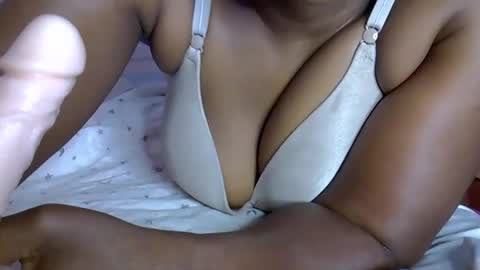 Snapshot of naughtnightnurse1 chatting on 10-12-25, 08:24 naughtnightnurse1 online show from 10-12-25, 08:24