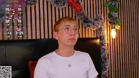 Snapshot of naughty__chris chatting on 12-18-24, 03:55 Christopher Chris online show from 12-18-24, 03:55