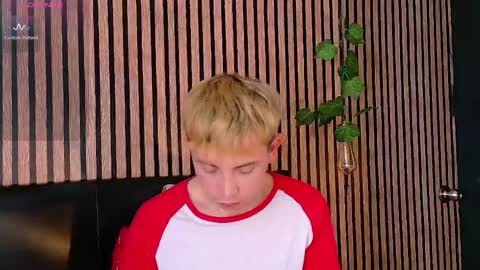 Snapshot of naughty__chris chatting on 02-19-25, 03:49 Christopher Chris online show from 02-19-25, 03:49