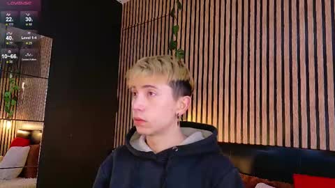 Snapshot of naughty__chris chatting on 03-11-25, 12:06 Christopher Chris online show from 03-11-25, 12:06