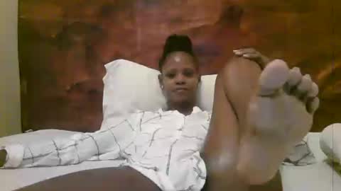 alisha online show from 06-17-26, 04:15
