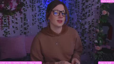 Snapshot of naughty_bella99 chatting on 04-29-26, 11:55 bella online show from 04-29-26, 11:55