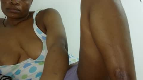 Snapshot of naughty_chic2 chatting on 10-26-25, 08:48 Naughtychic online show from 10-26-25, 08:48