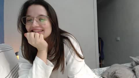 Snapshot of naughty_christie chatting on 12-02-25, 08:37 Chris Carrie online show from 12-02-25, 08:37