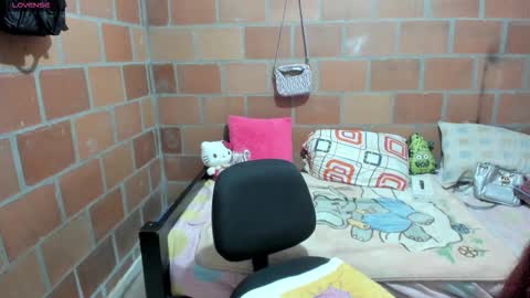 Snapshot of naughty_devil24 chatting on 11-15-25, 04:47 Konan online show from 11-15-25, 04:47