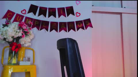 Em  please help me reach 100 thumbs up 3 online show from 02-20-26, 04:42