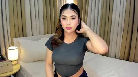 naughty_hunk_yuki online show from 04-02-26, 06:44