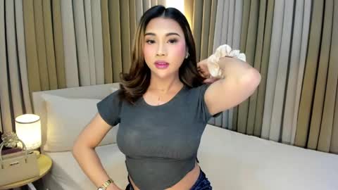 naughty_hunk_yuki online show from 04-16-26, 09:39