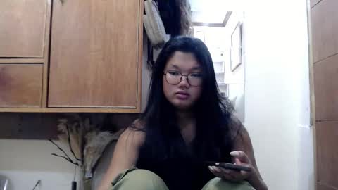 Snapshot of naughty_kate18 chatting on 04-10-26, 10:25 KATE online show from 04-10-26, 10:25
