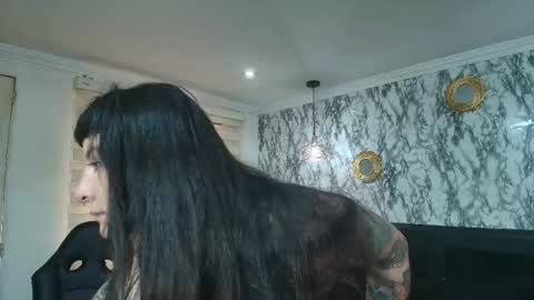 Snapshot of naughty_kittenm chatting on 11-01-25, 11:45 Kitten online show from 11-01-25, 11:45