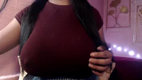naughty_lorien143 online show from 07-21-26, 02:19