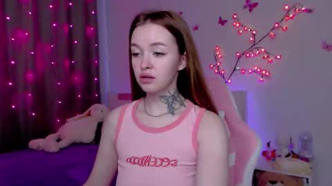 Snapshot of naughty_mablee chatting on 09-24-25, 01:09 Mable online show from 09-24-25, 01:09