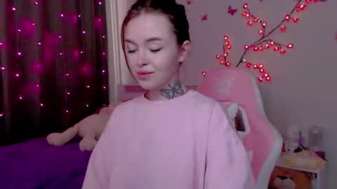 Snapshot of naughty_mablee chatting on 09-26-25, 01:20 Mable online show from 09-26-25, 01:20