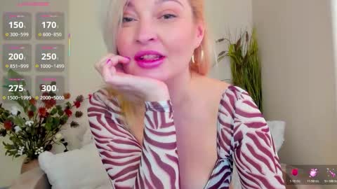 Milena  online show from 03-10-26, 02:55