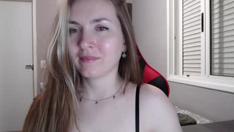 Snapshot of naughty_popa chatting on 01-05-25, 04:58 Ann online show from 01-05-25, 04:58