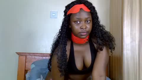 Snapshot of naughty_recious chatting on 06-27-26, 08:03 Naughty naughty online show from 06-27-26, 08:03