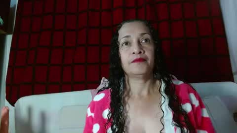 Snapshot of naughty_tita chatting on 06-08-26, 09:31 Tita Madurita online show from 06-08-26, 09:31