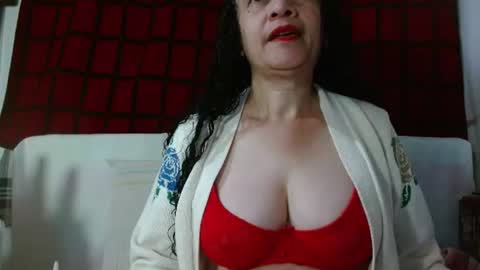 Snapshot of naughty_tita chatting on 06-20-26, 09:23 Tita Madurita online show from 06-20-26, 09:23