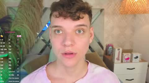 Snapshot of naughty_twink_ chatting on 10-08-25, 04:21 Noah online show from 10-08-25, 04:21