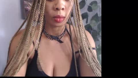 Snapshot of naughty_xxbunny chatting on 02-09-25, 08:54 beauty online show from 02-09-25, 08:54