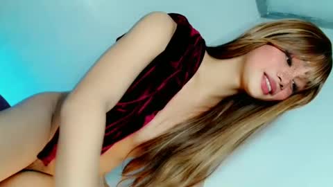 Snapshot of naughtybella_ chatting on 01-04-25, 09:31 bella online show from 01-04-25, 09:31