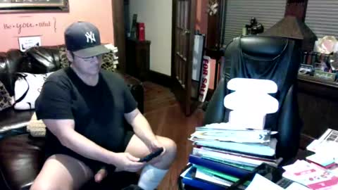 Snapshot of naughtybone chatting on 12-30-24, 06:42 naughtybone online show from 12-30-24, 06:42