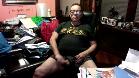 Snapshot of naughtybone chatting on 09-20-25, 03:18 naughtybone online show from 09-20-25, 03:18