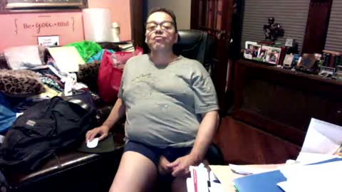 Snapshot of naughtybone chatting on 09-30-25, 04:06 naughtybone online show from 09-30-25, 04:06