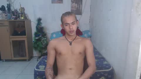 Snapshot of naughtyboylouie chatting on 02-01-25, 07:26 Loue online show from 02-01-25, 07:26