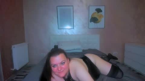 Snapshot of naughtycandy3 chatting on 07-23-26, 07:23 SARA online show from 07-23-26, 07:23