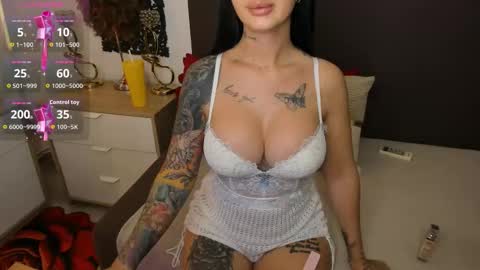 cleo online show from 09-17-25, 03:52