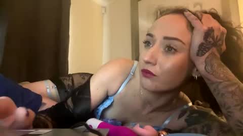naughtycoupleweare online show from 07-25-26, 05:16