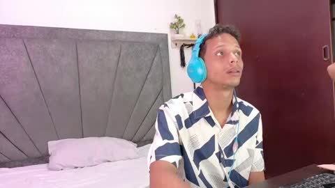 naughtyfusion_os online show from 05-11-26, 01:06