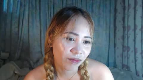 Snapshot of naughtyhotsexyjean chatting on 05-03-26, 04:29 miss jean online show from 05-03-26, 04:29