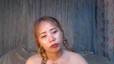 Snapshot of naughtyhotsexyjean chatting on 05-07-26, 04:23 miss jean online show from 05-07-26, 04:23