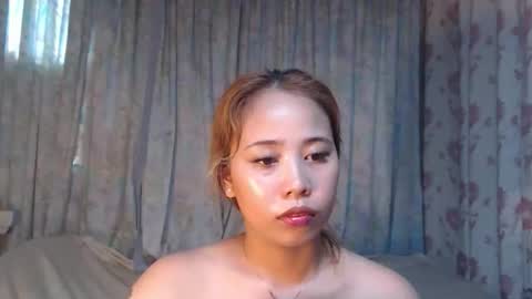 Snapshot of naughtyhotsexyjean chatting on 05-13-26, 06:00 miss jean online show from 05-13-26, 06:00
