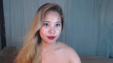 Snapshot of naughtyhotsexyjean chatting on 05-21-26, 03:02 miss jean online show from 05-21-26, 03:02