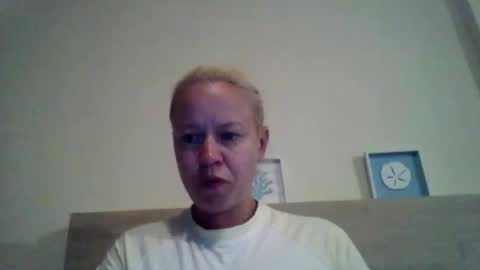Snapshot of naughtyjennyblondeuk chatting on 04-18-26, 07:58 naughtyjennyblondeuk online show from 04-18-26, 07:58