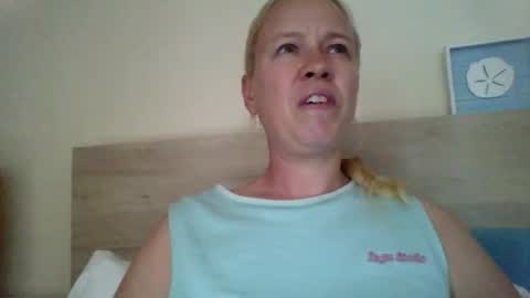 Snapshot of naughtyjennyblondeuk chatting on 04-21-26, 05:39 naughtyjennyblondeuk online show from 04-21-26, 05:39