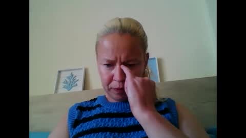 Snapshot of naughtyjennyblondeuk chatting on 04-26-26, 04:48 naughtyjennyblondeuk online show from 04-26-26, 04:48