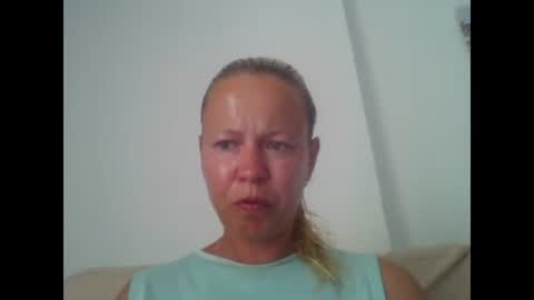 Snapshot of naughtyjennyblondeuk chatting on 06-04-26, 04:46 naughtyjennyblondeuk online show from 06-04-26, 04:46