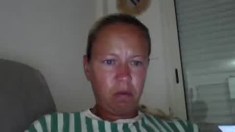 naughtyjennyblondeuk online show from 06-30-26, 07:59